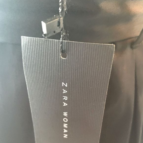 ZARA BLACK A-LINE PLEATED SKIRT WITH BELT | NEW WITH TAGS | NO FLAWS | MEDIUM - Picture 9 of 11